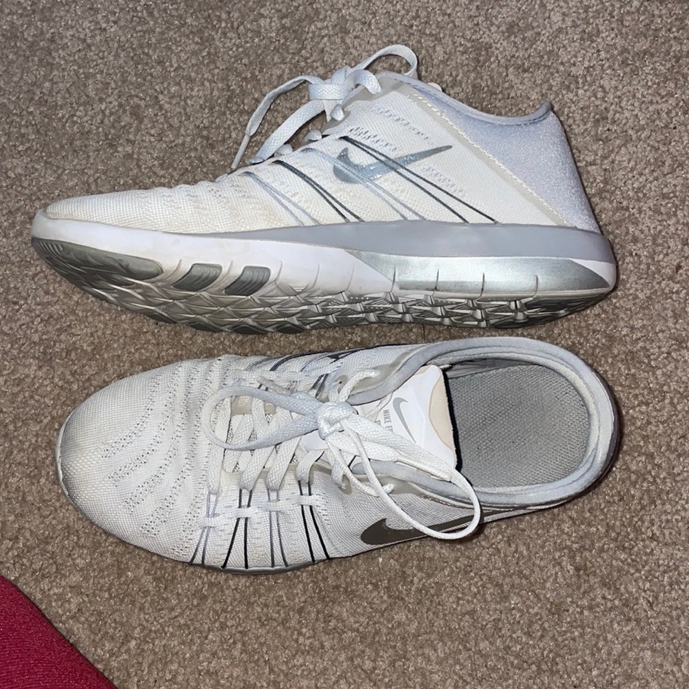 Nike free sneakers